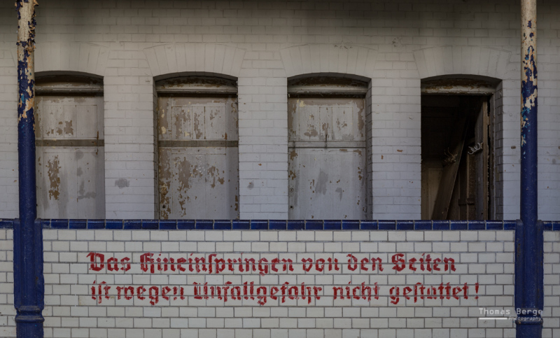 Schwimmhalle